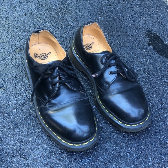 SOLD- Dr. Martens, 1461 unisex Derby Oxfords - Picture 2 of 13